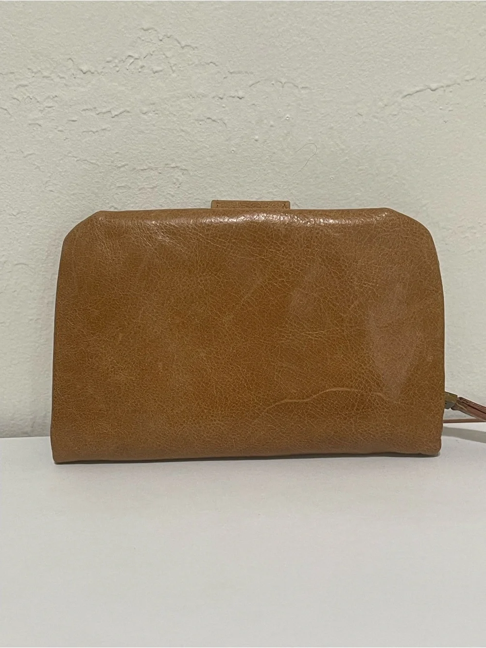 Hobo Tan Leather Wristlet Wallet Zip Around Multi Pockets Zip Pocket Neutral